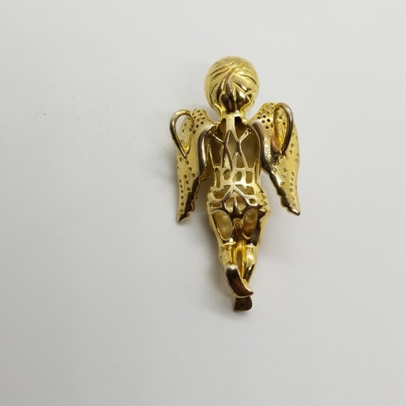 925 Sterling Silver CZ Gold Finished Pendant - Picture 7 of 8